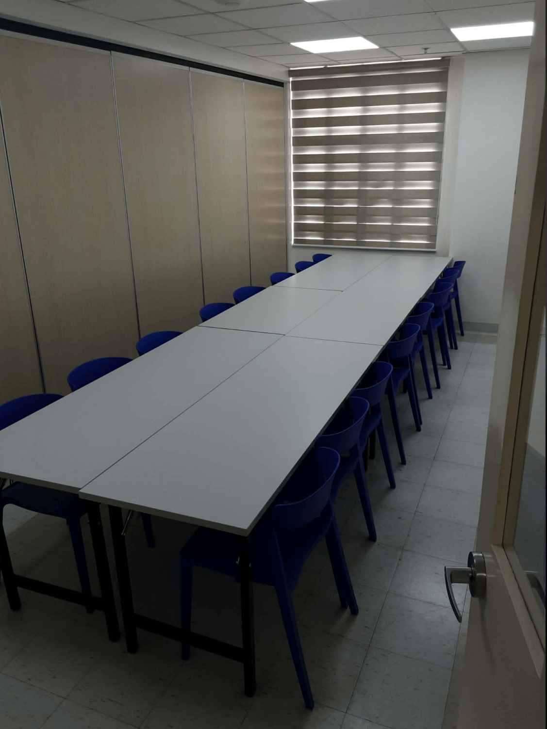 Room 504 – UPCM Class 1994 photo 1