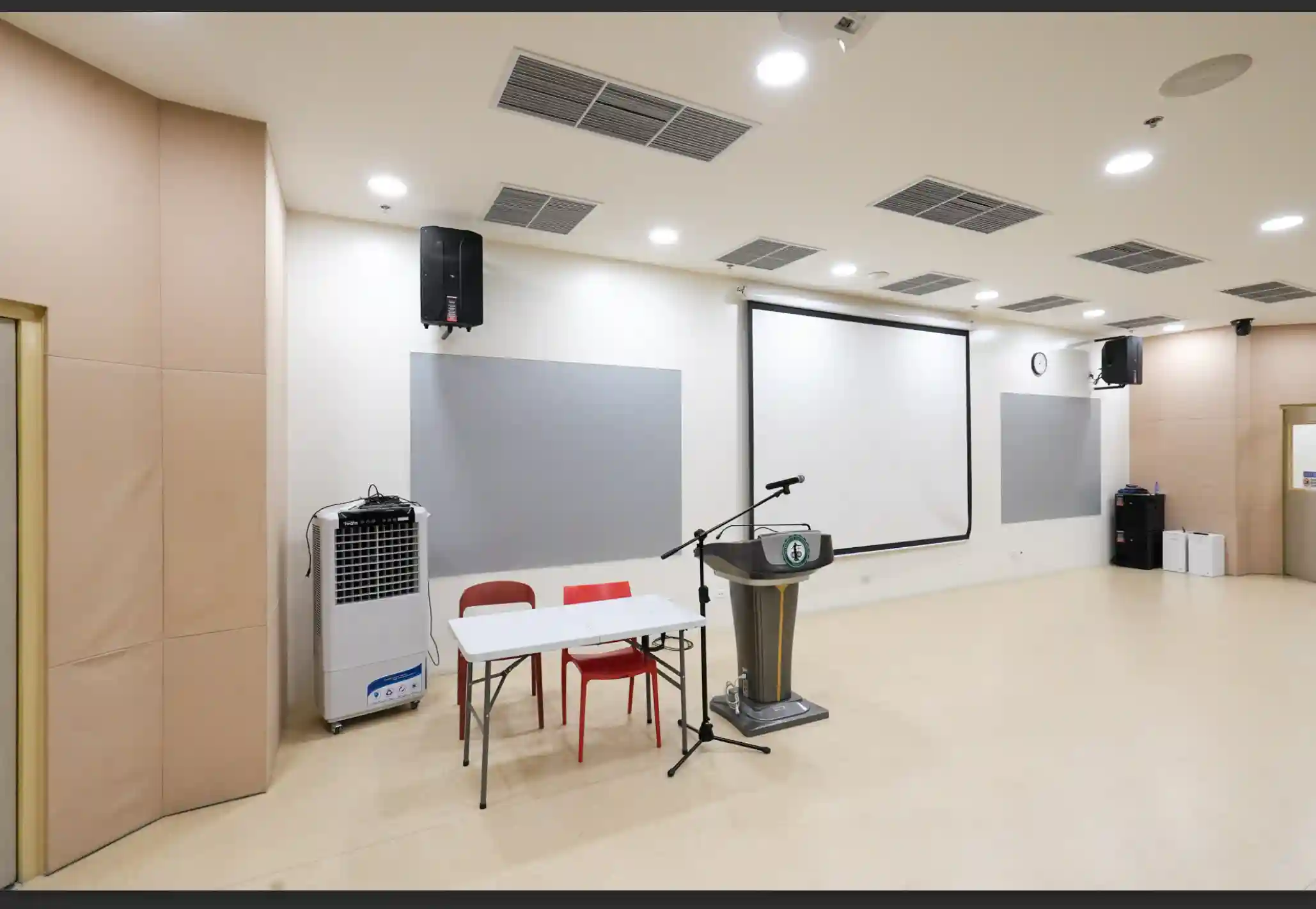 UPMASA Auditorium photo 3